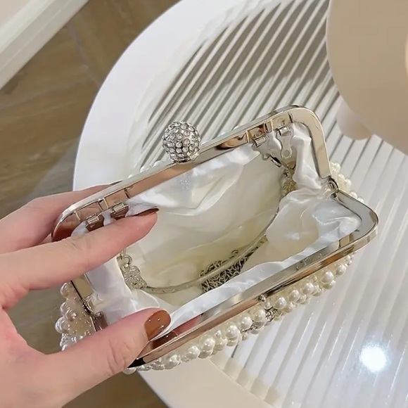 Shiny Event Clutch Bag - Picture 3 of 5